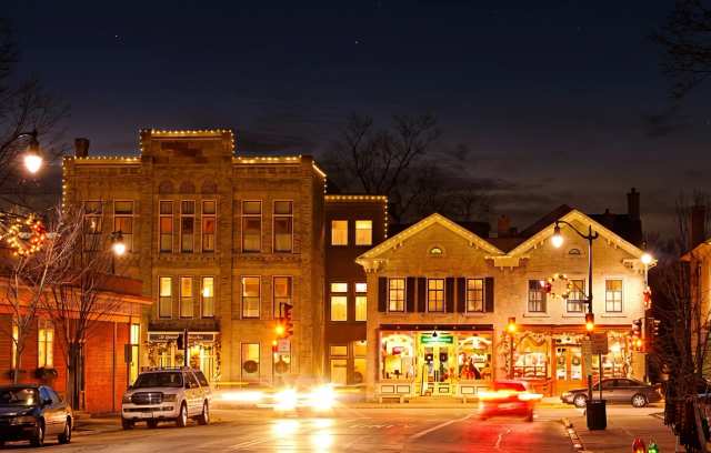 Cedarburg Christmas: A Guide to the Holidays in Wisconsin's Most Festive Town