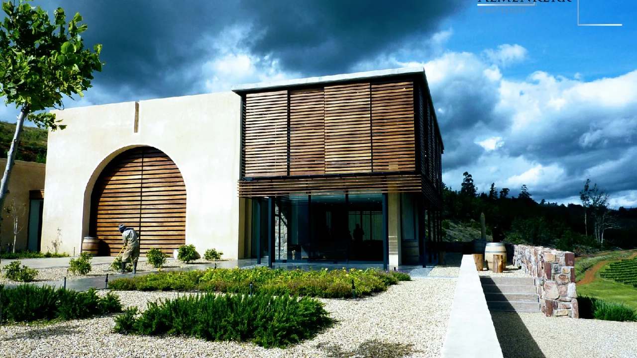 Almenkerk Wine Estate — photo 1